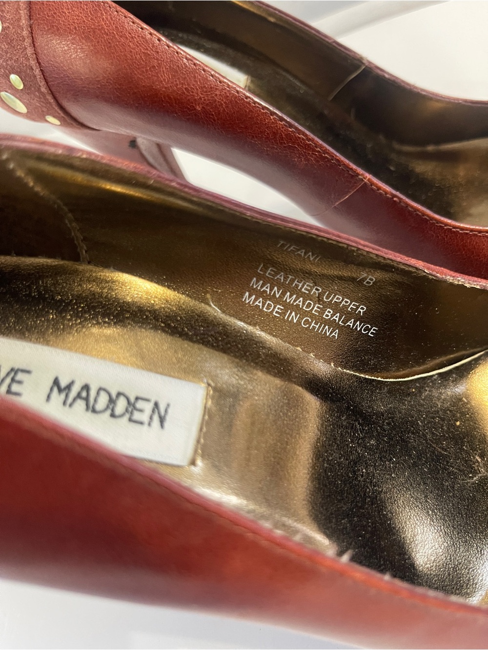 Steve Madden Tifani Size 7 Studded Heels - Burgundy/Rust Pumps - Picture 3 of 8